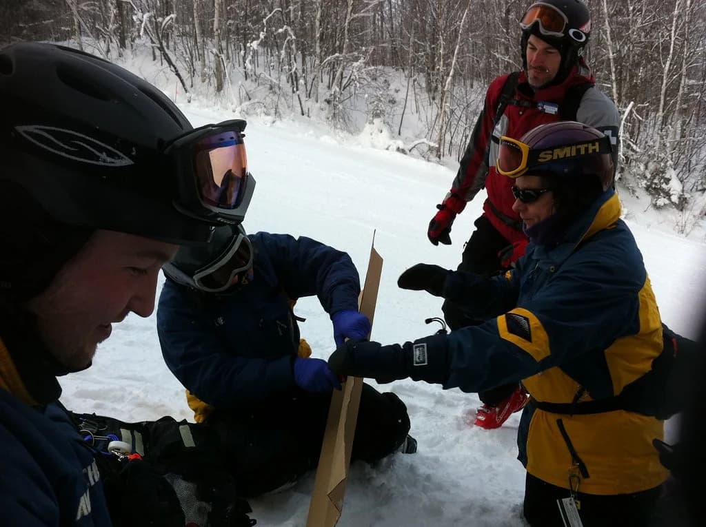 Die verschiedenen Materialien bei Rodelschlitten